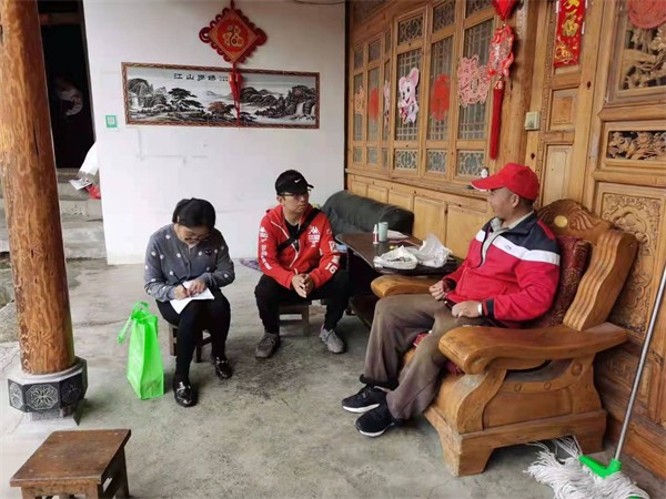 虎跳峡镇.jpg